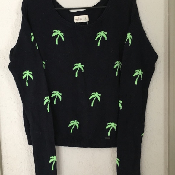 Hollister
Palm Trees Socal Cali Sweater 6 Small - Picture 5 of 5